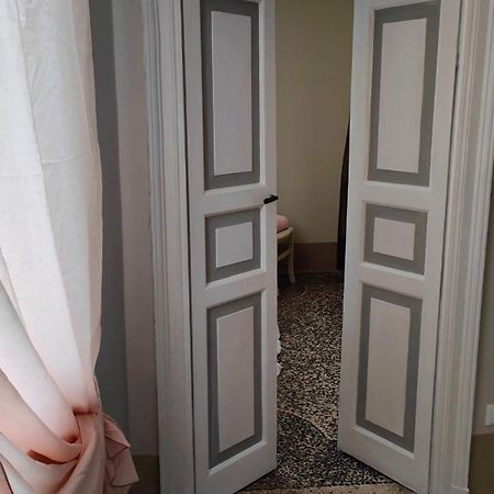 Molo27 Apartment Genoa Bagian luar foto
